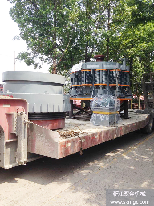 浙江雙金機(jī)械圓錐破碎機(jī)