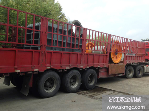 浙江雙金機(jī)械顎式破碎機(jī)