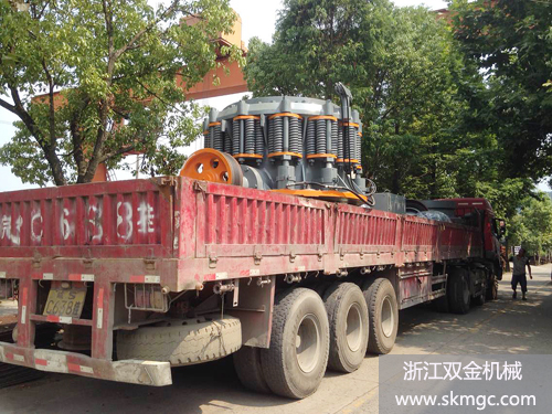 雙金機械圓錐破碎機