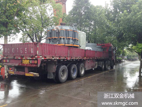 雙金機械圓錐式破碎機