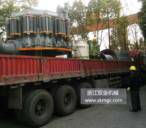 浙江雙金機(jī)械圓錐破碎機(jī)