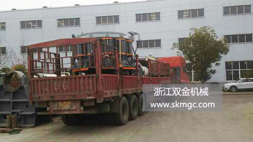 浙江雙金機(jī)械圓錐機(jī)