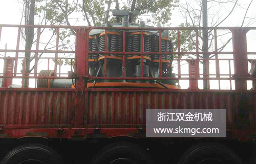浙江雙金機(jī)械圓錐破碎機(jī)