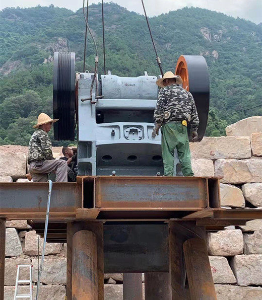 雙金機(jī)械7510鄂式破碎機(jī)